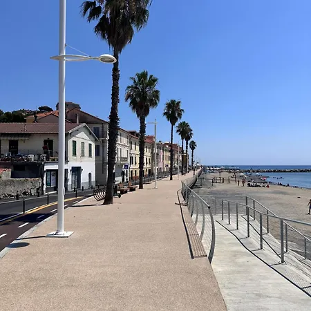 Casa Al Prino Vakantiehuis Imperia